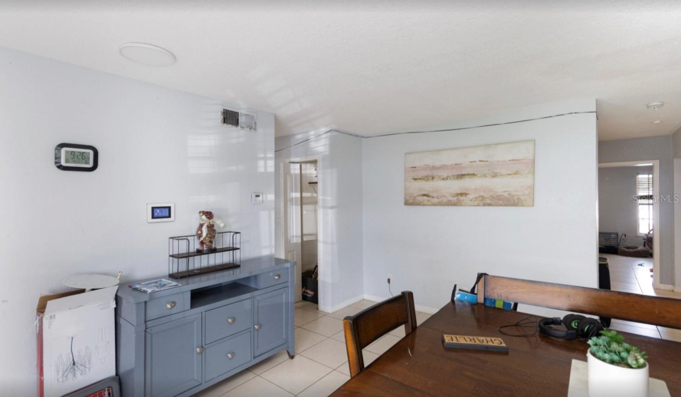 Image 5 of 19 For 3818 Laso Way