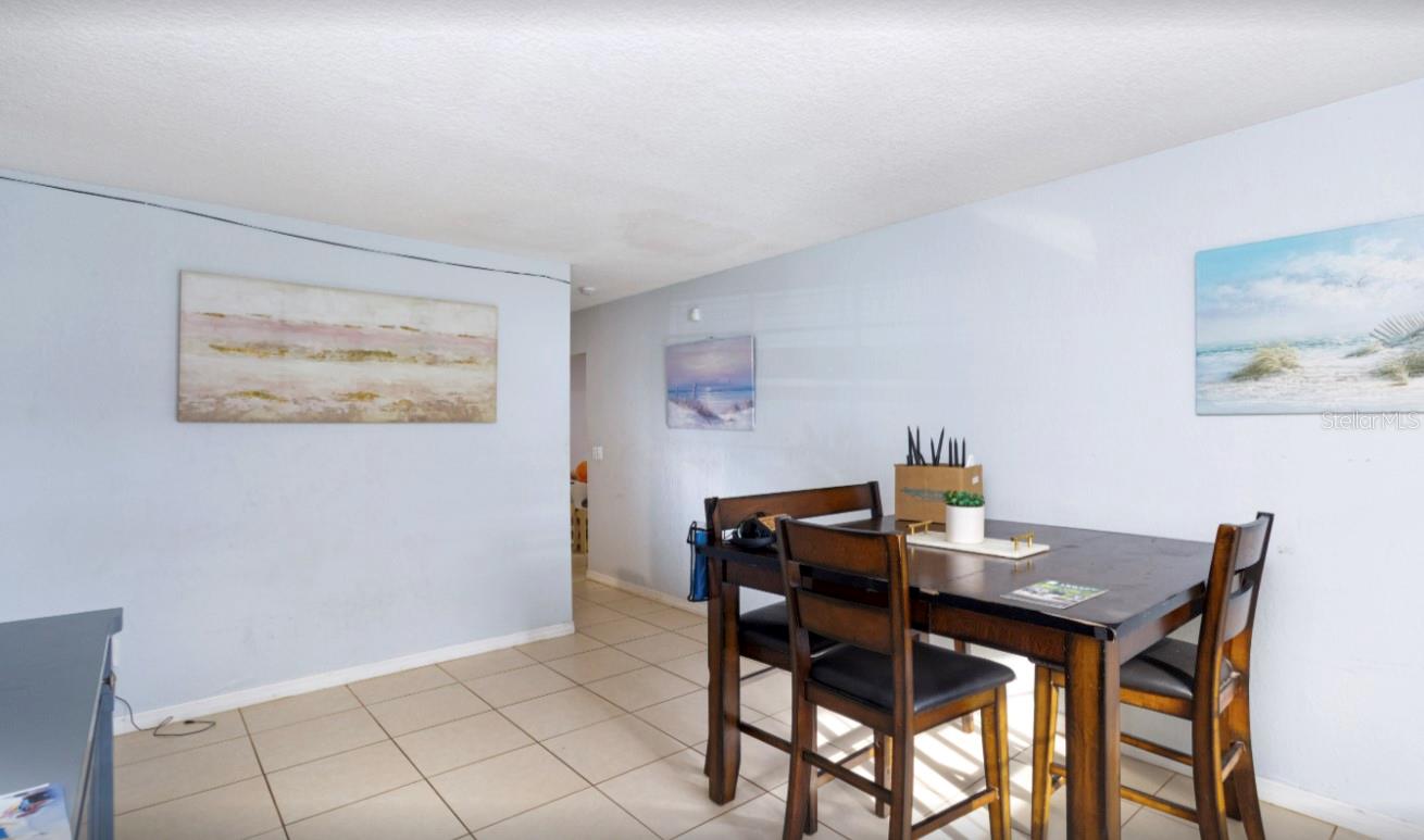 Image 9 of 19 For 3818 Laso Way