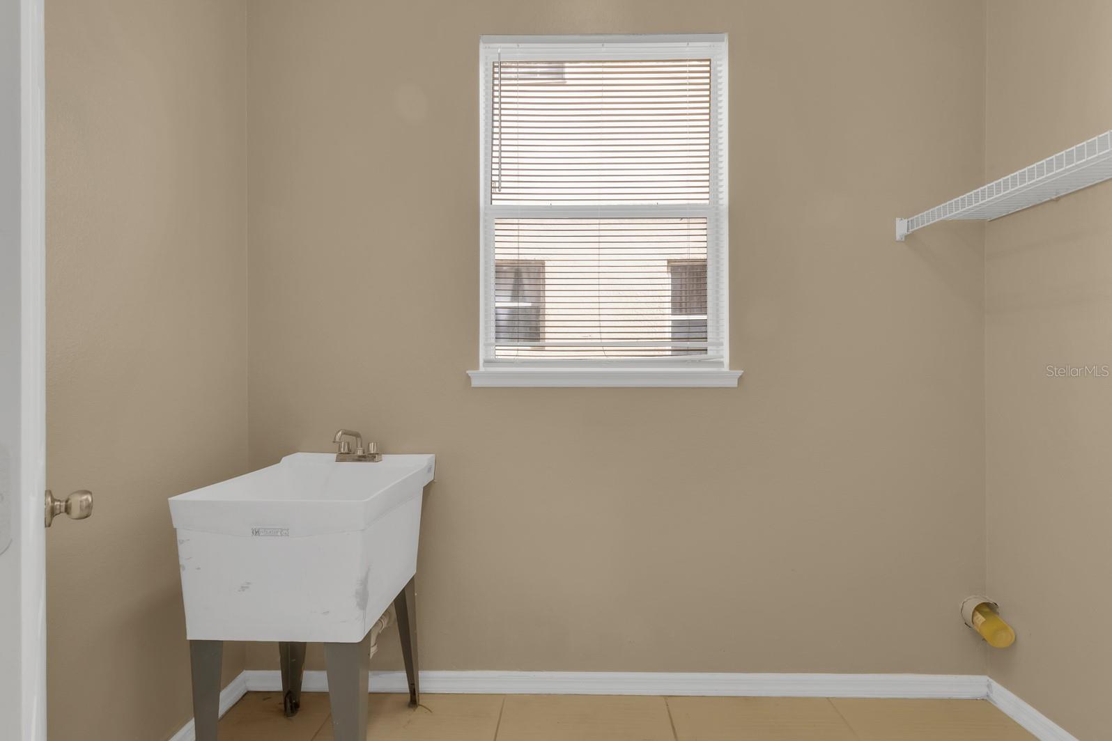 Image 19 of 38 For 2827 Sand Arbor Circle