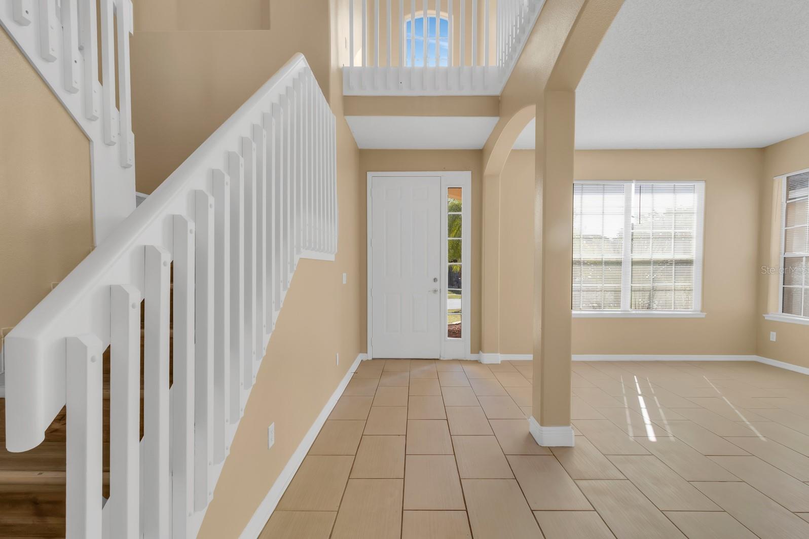 Image 4 of 38 For 2827 Sand Arbor Circle