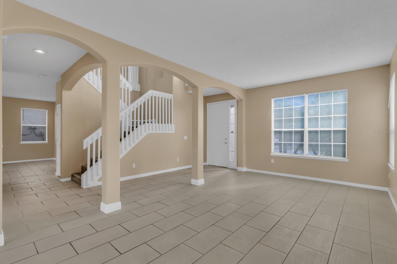 Image 9 of 38 For 2827 Sand Arbor Circle