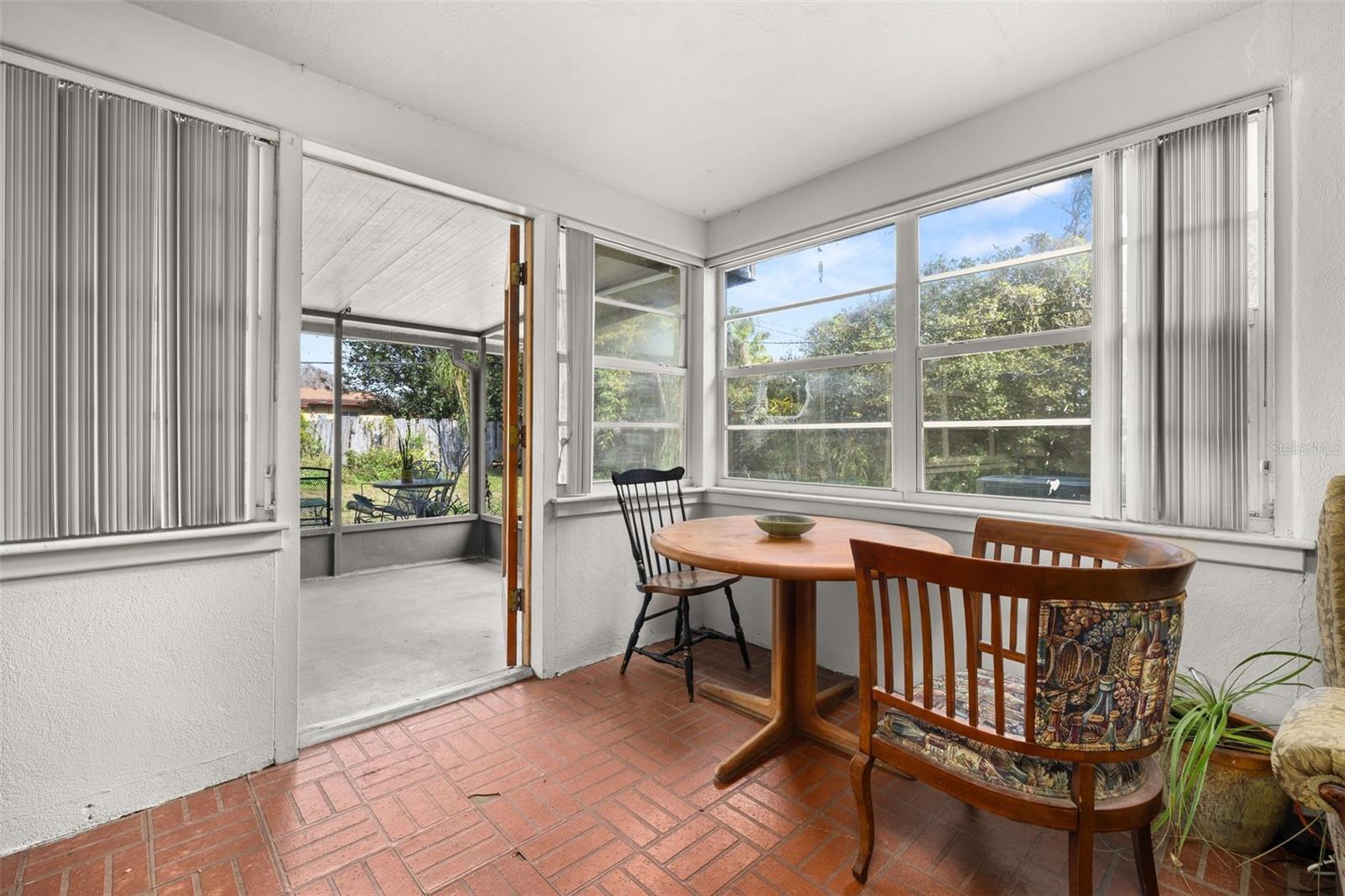 Image 6 of 20 For 1357 Fairview Street