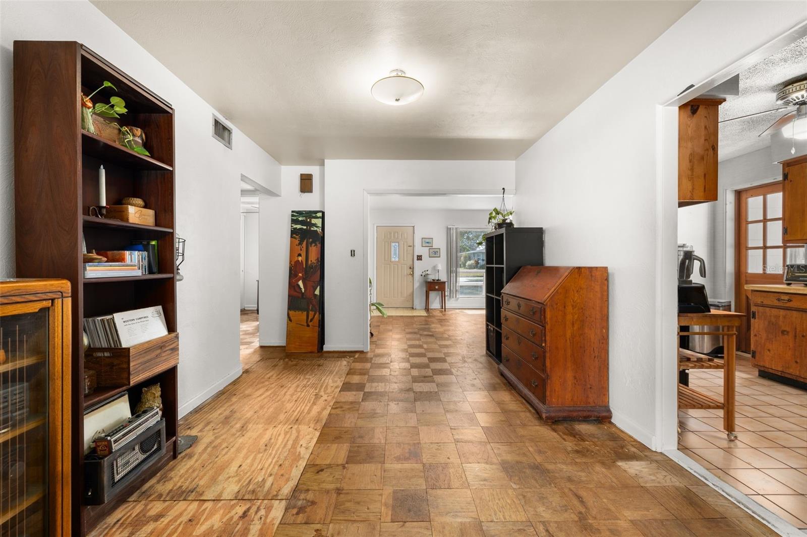 Image 9 of 20 For 1357 Fairview Street