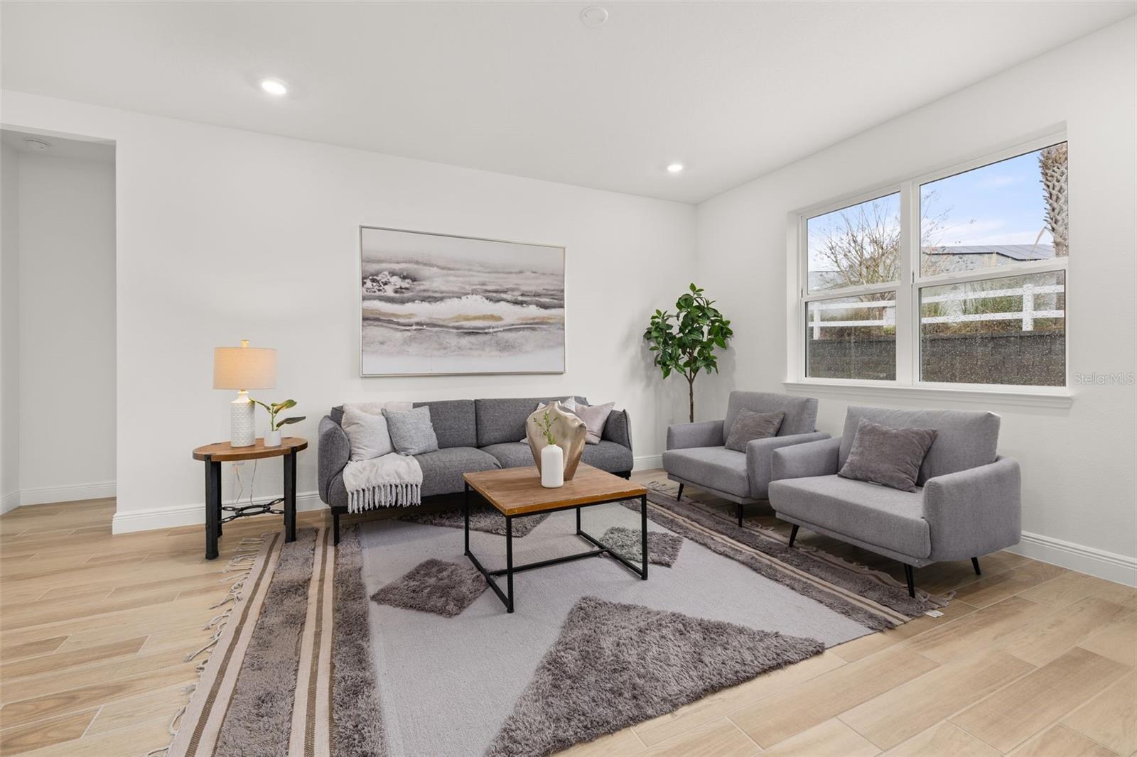 Image 11 of 38 For 995 Fiesta Key Circle