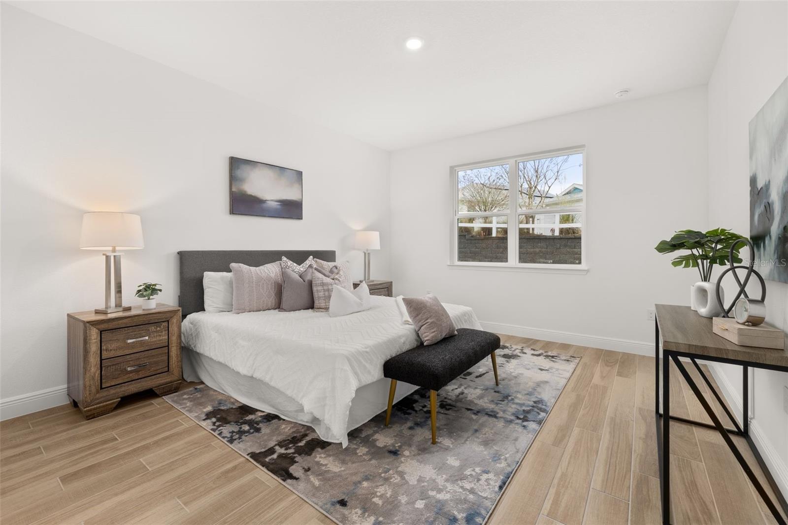 Image 12 of 38 For 995 Fiesta Key Circle