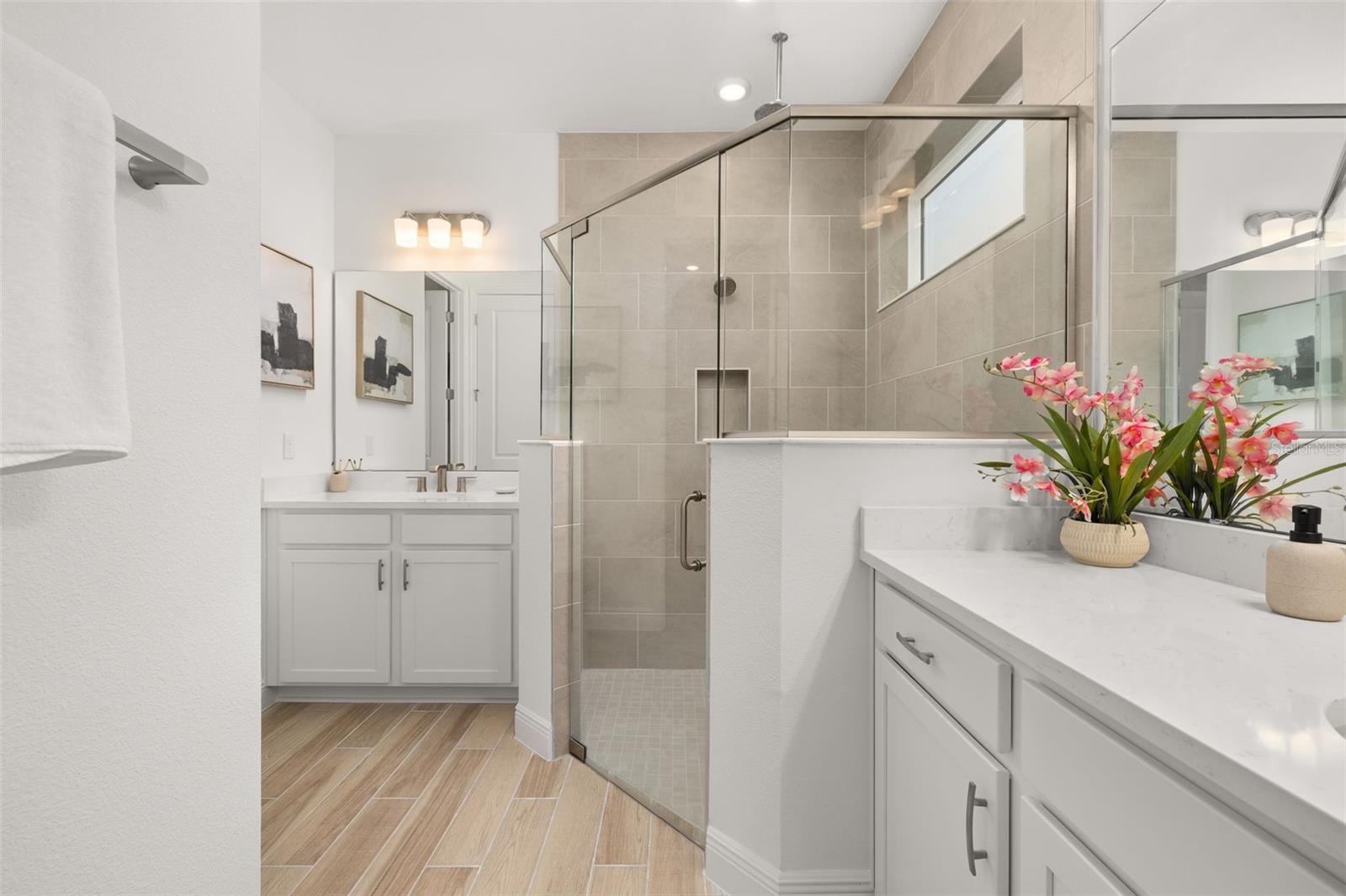 Image 14 of 38 For 995 Fiesta Key Circle