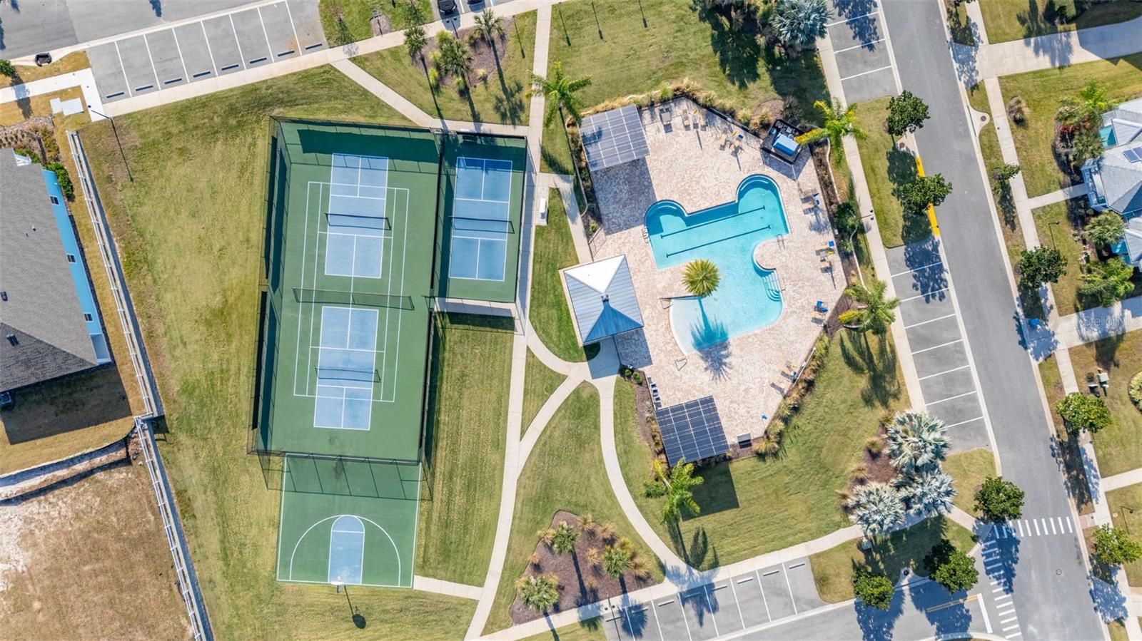 Image 34 of 38 For 995 Fiesta Key Circle