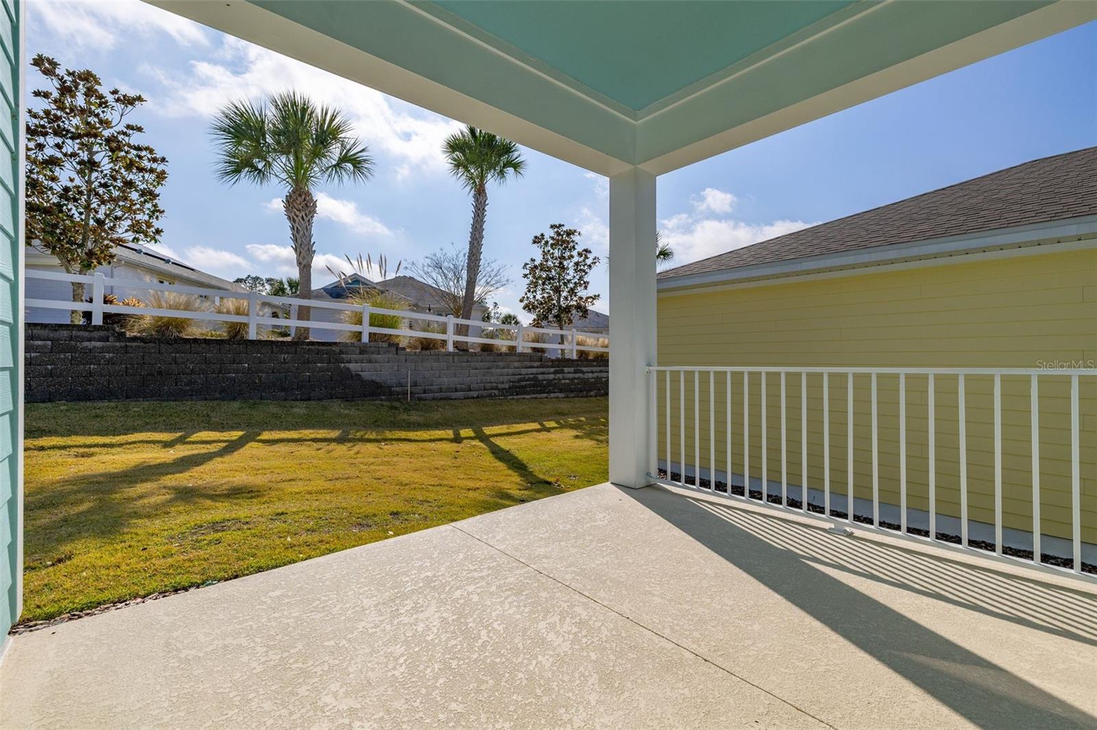 Image 9 of 38 For 995 Fiesta Key Circle