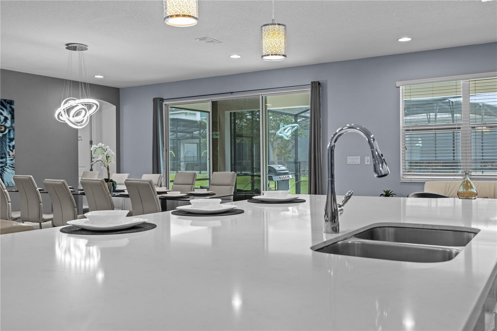 Image 11 of 71 For 2613 Yountville Avenue