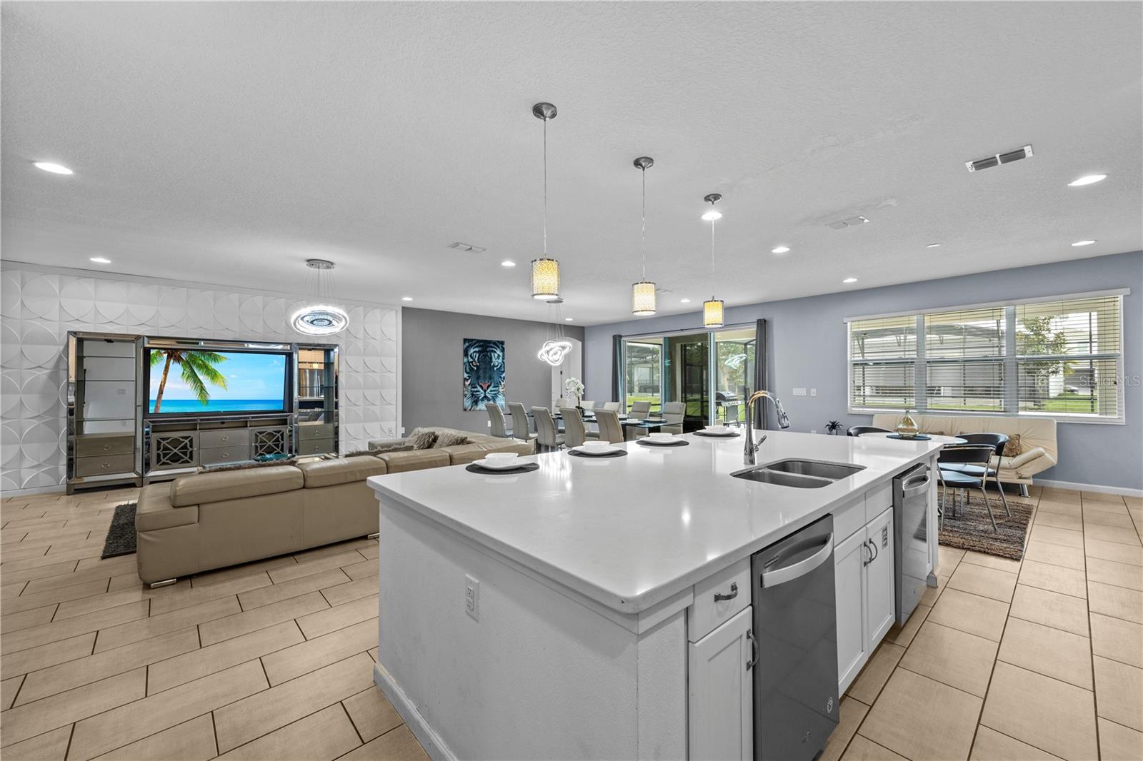 Image 12 of 71 For 2613 Yountville Avenue