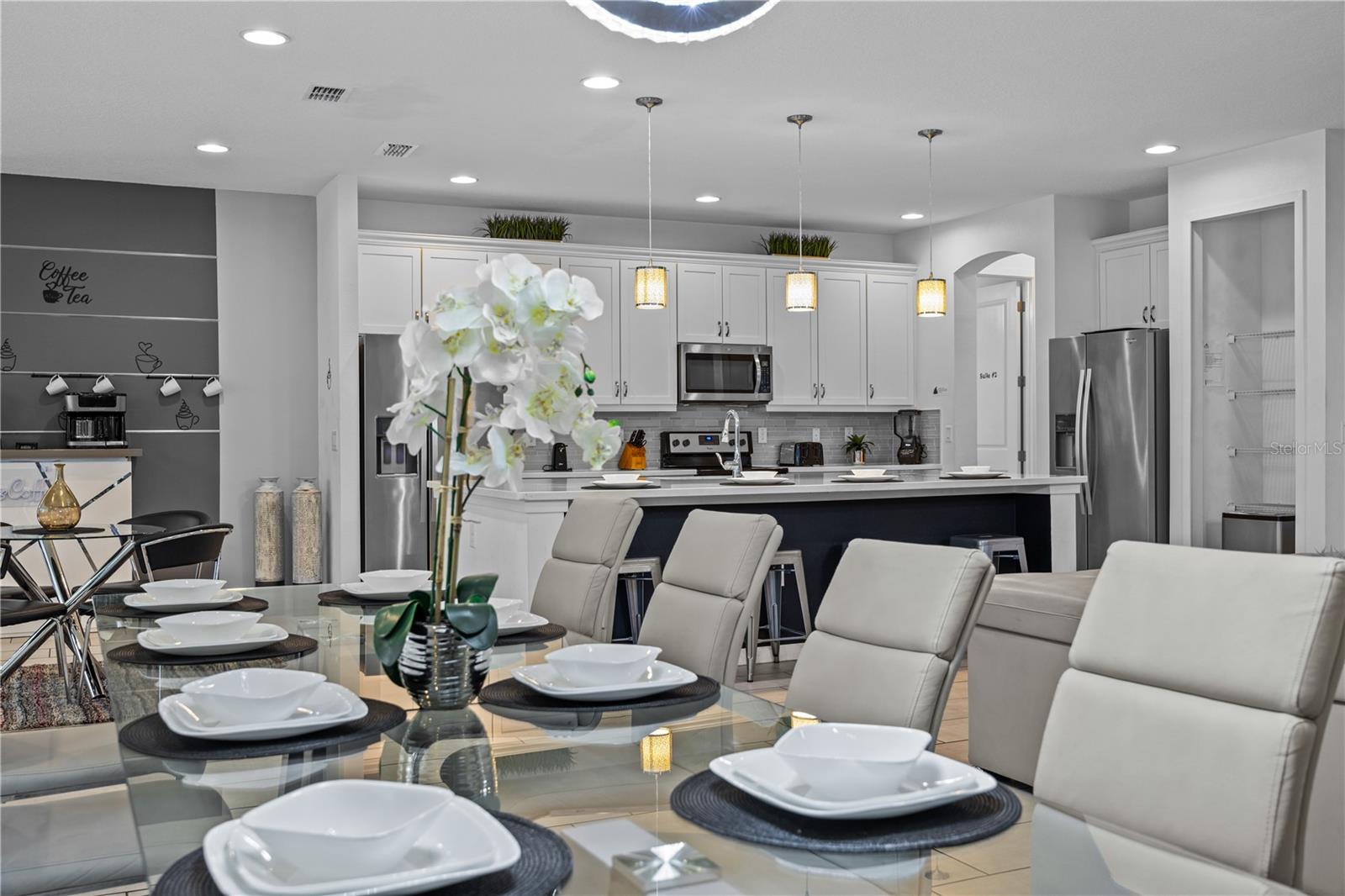 Image 14 of 71 For 2613 Yountville Avenue