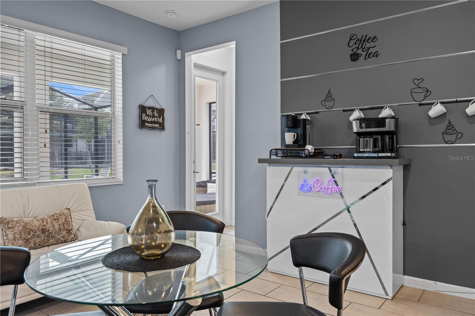 Image 16 of 71 For 2613 Yountville Avenue