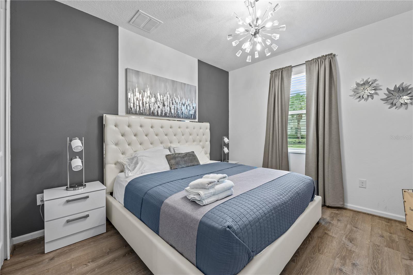 Image 20 of 71 For 2613 Yountville Avenue