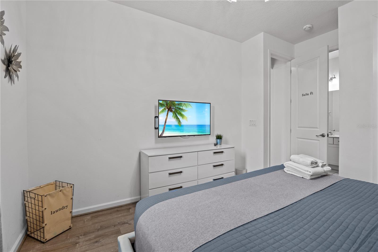 Image 21 of 71 For 2613 Yountville Avenue