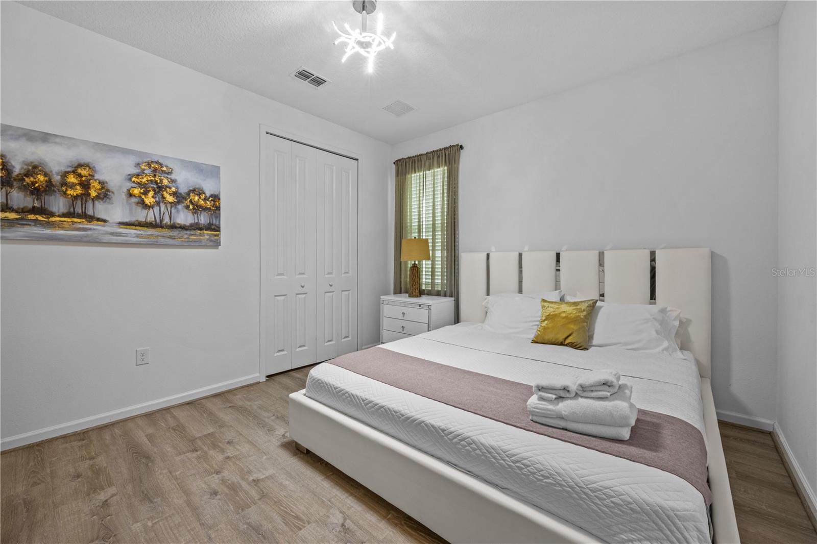 Image 23 of 71 For 2613 Yountville Avenue