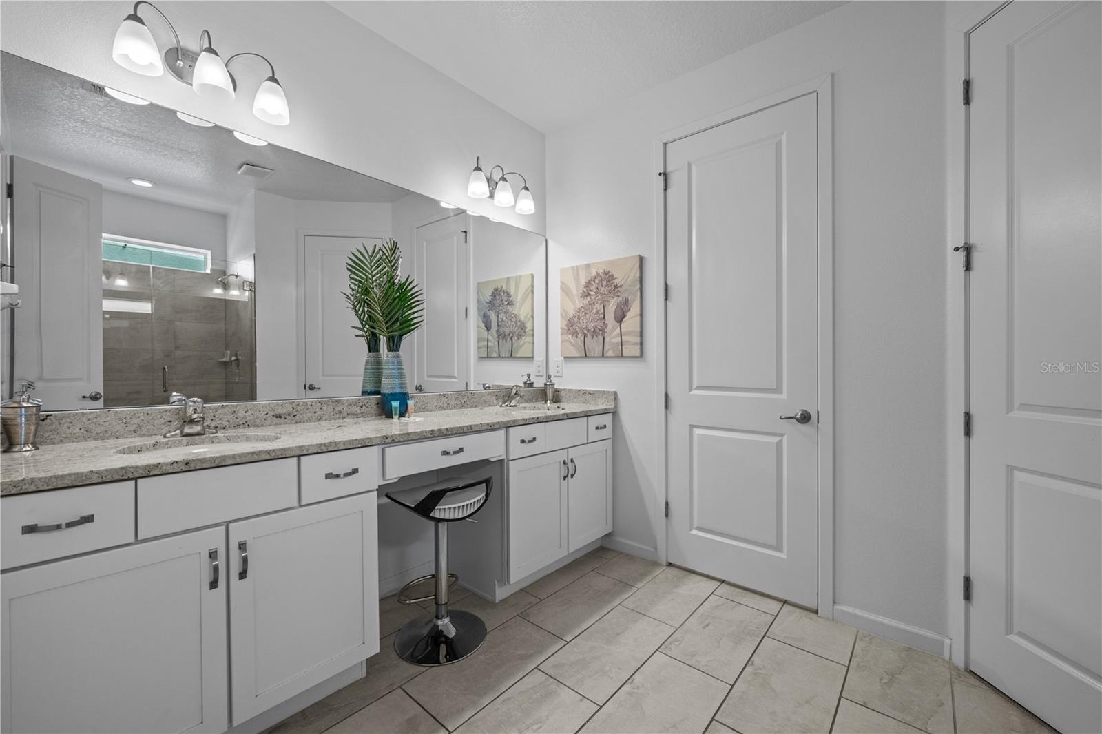 Image 32 of 71 For 2613 Yountville Avenue