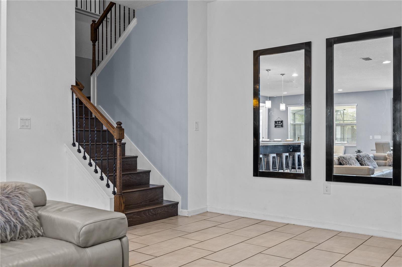 Image 33 of 71 For 2613 Yountville Avenue