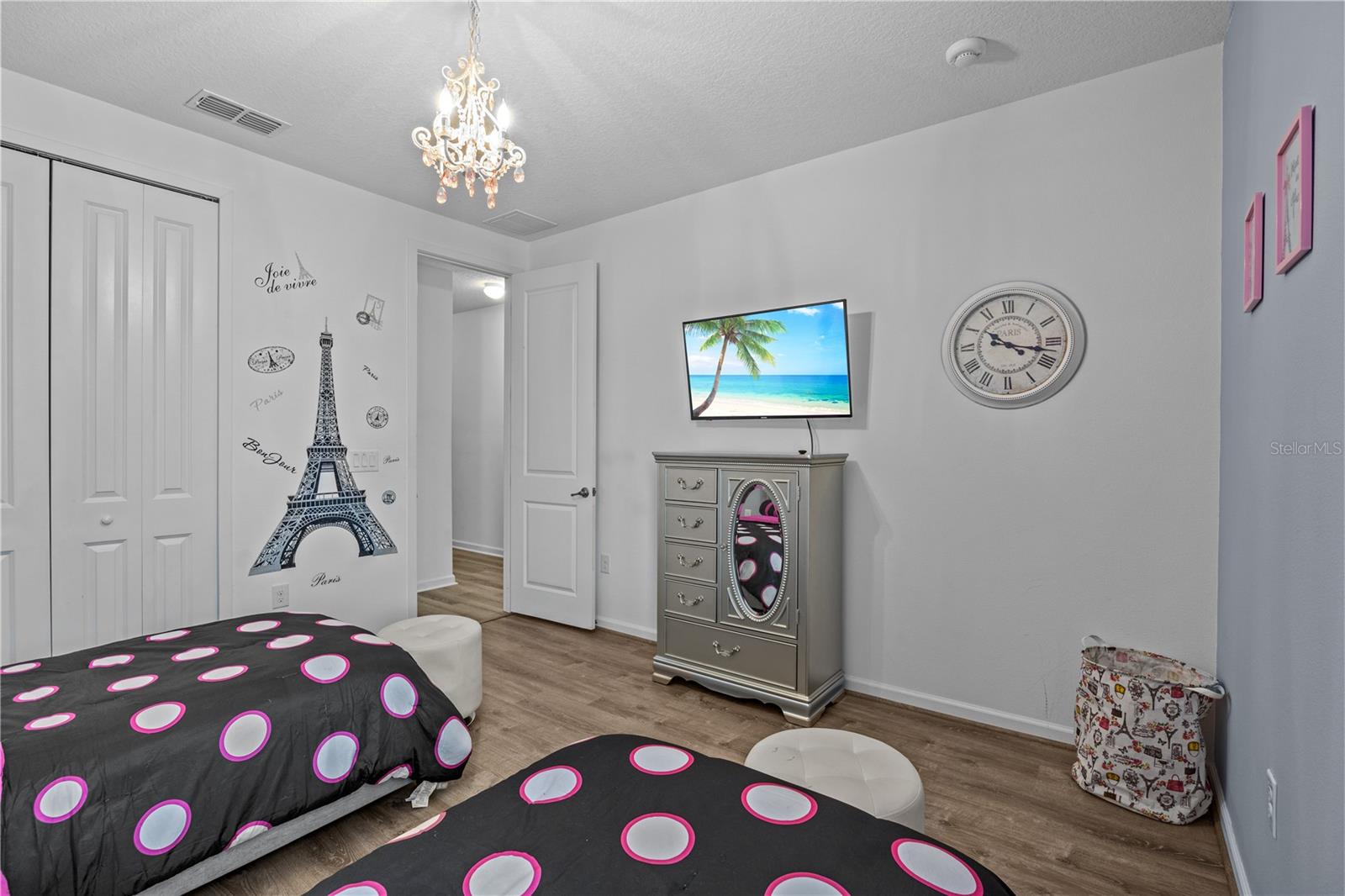 Image 61 of 71 For 2613 Yountville Avenue