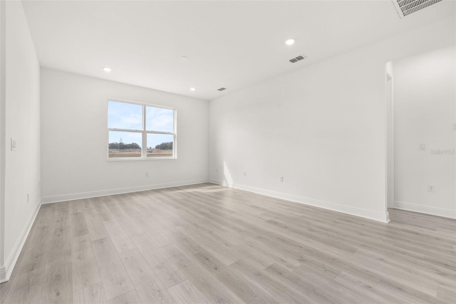 Image 13 of 38 For 1014 Swamp Chestnut Loop