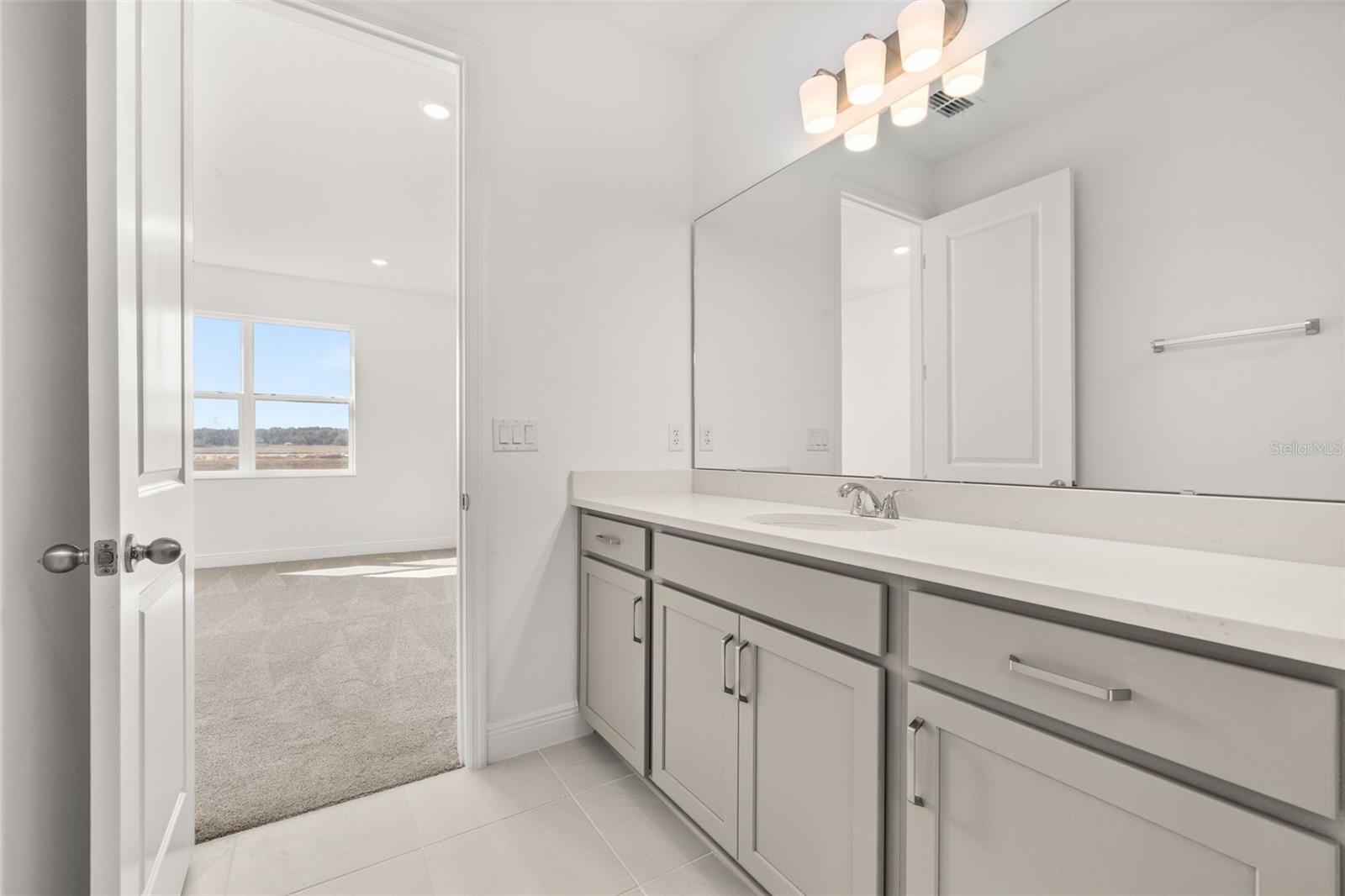 Image 16 of 38 For 1014 Swamp Chestnut Loop