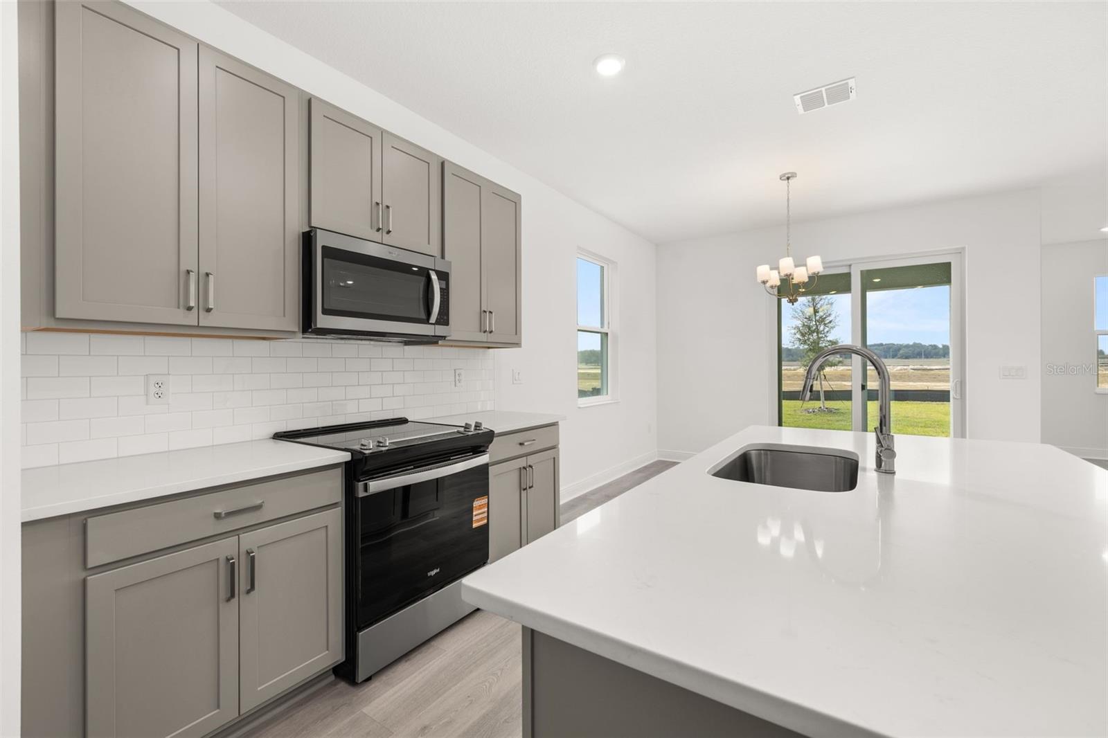 Image 6 of 38 For 1014 Swamp Chestnut Loop