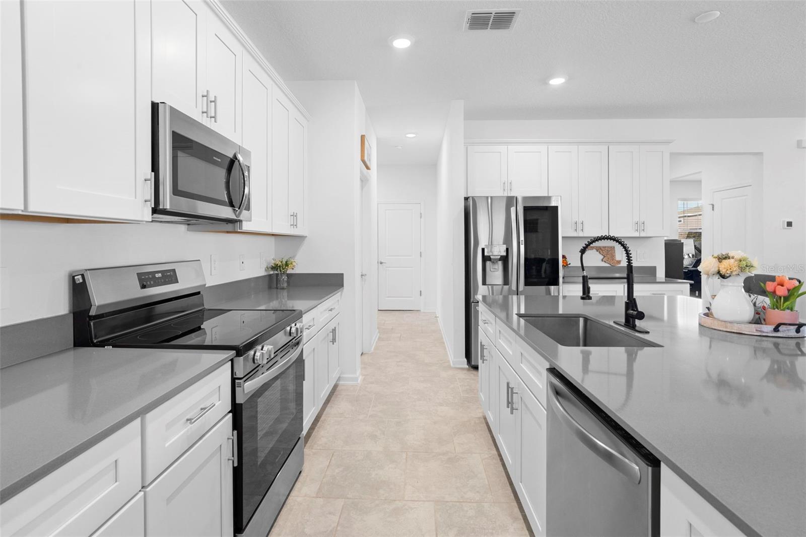 Image 38 of 74 For 2037 Shaggy Fisher Drive