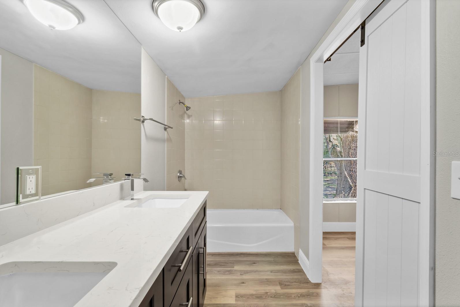 Image 17 of 34 For 4363 Helen Avenue