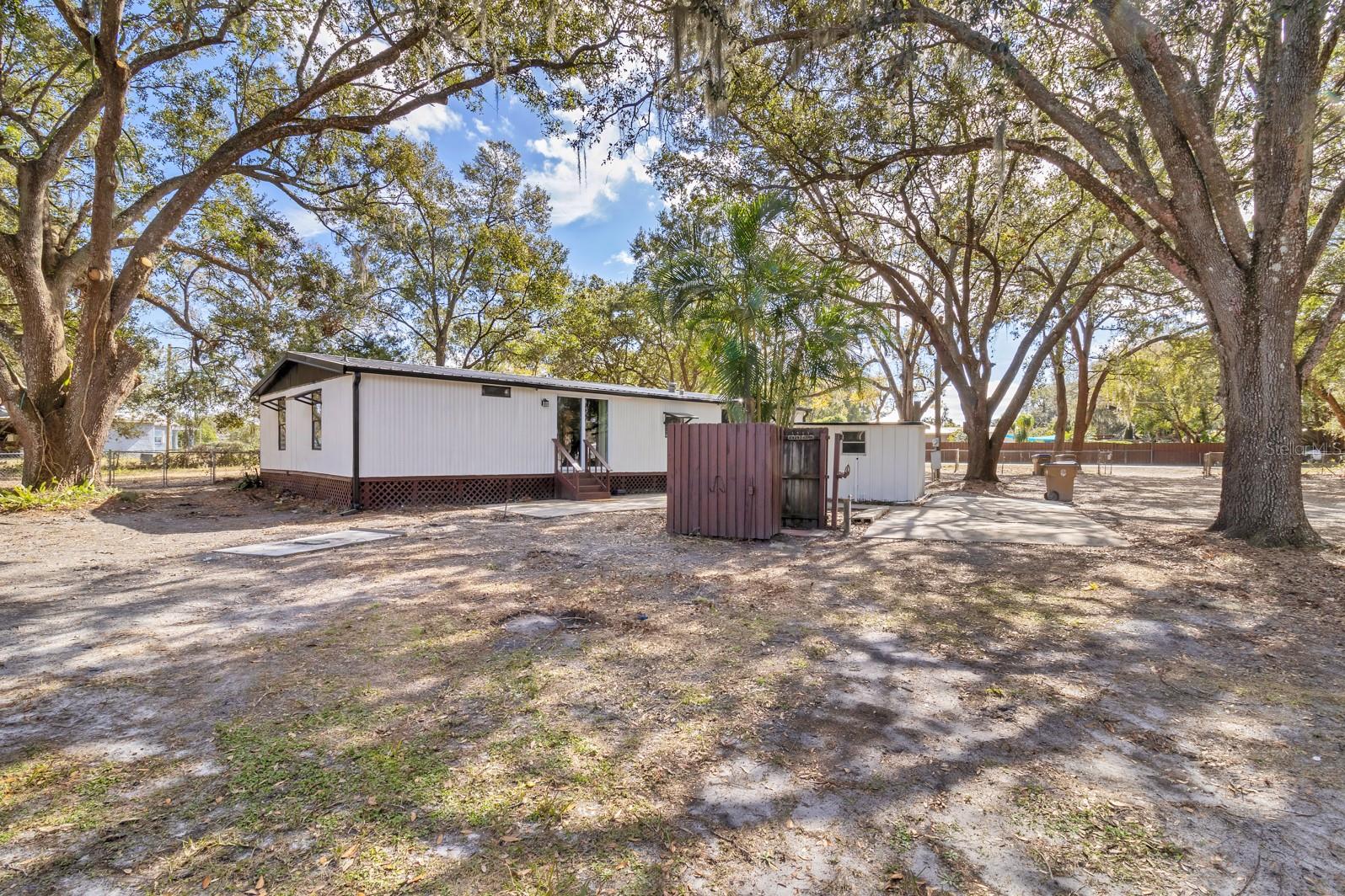 Image 3 of 34 For 4363 Helen Avenue