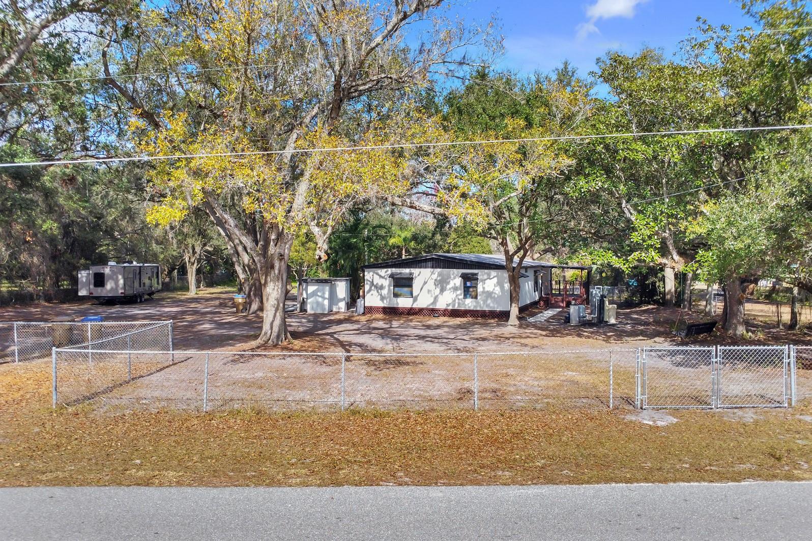 Image 30 of 34 For 4363 Helen Avenue