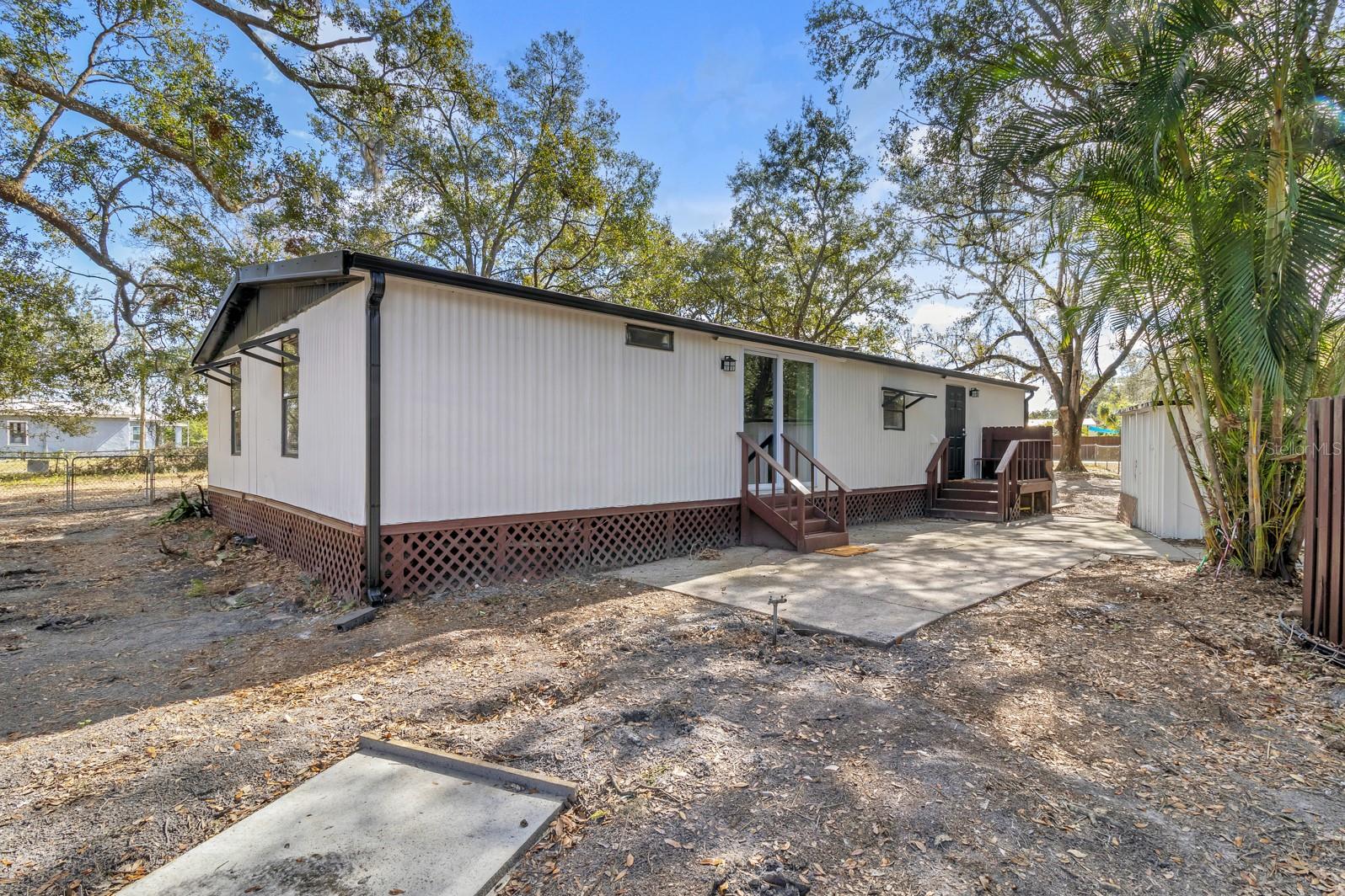 Image 6 of 34 For 4363 Helen Avenue