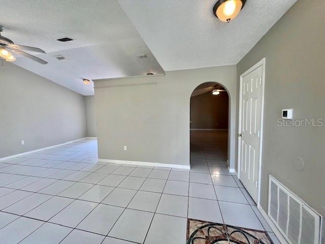 Image 5 of 22 For 2342 Queenswood Circle