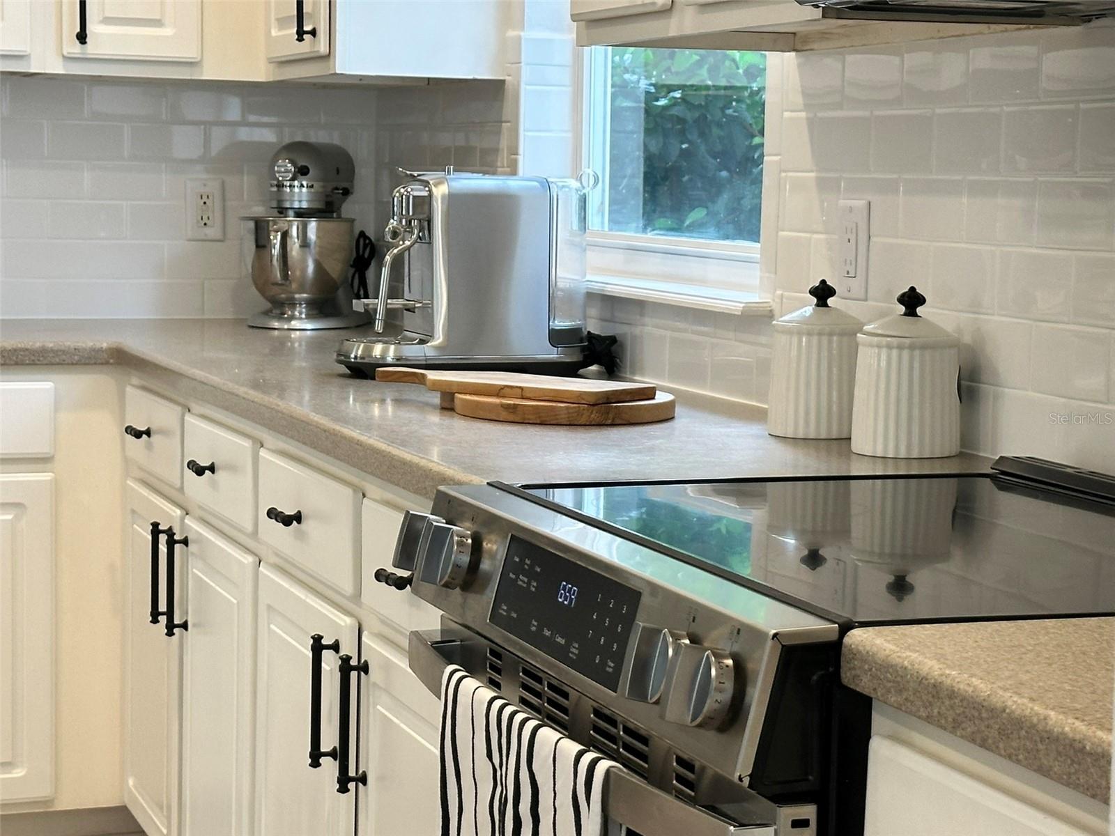 Image 15 of 73 For 1101 Rush Court