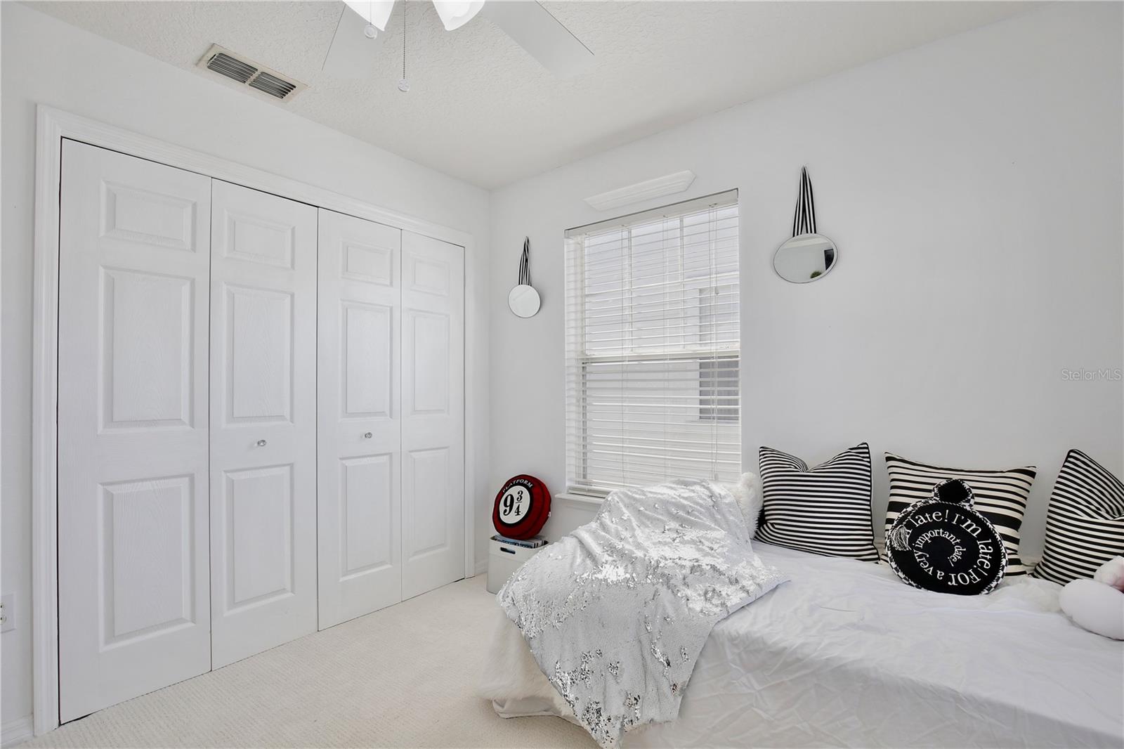 Image 32 of 73 For 1101 Rush Court