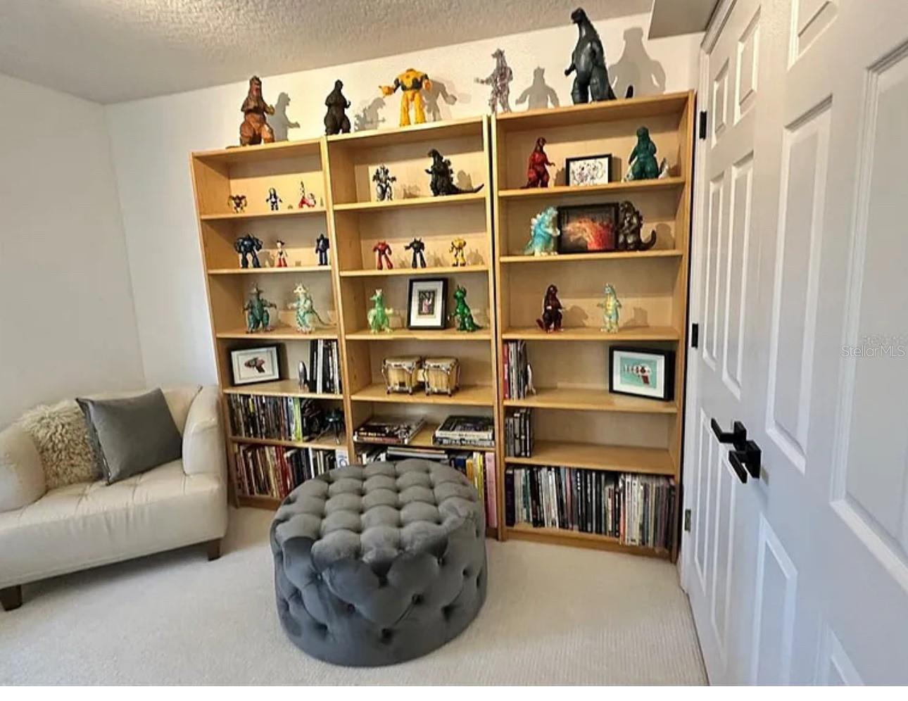 Image 36 of 73 For 1101 Rush Court