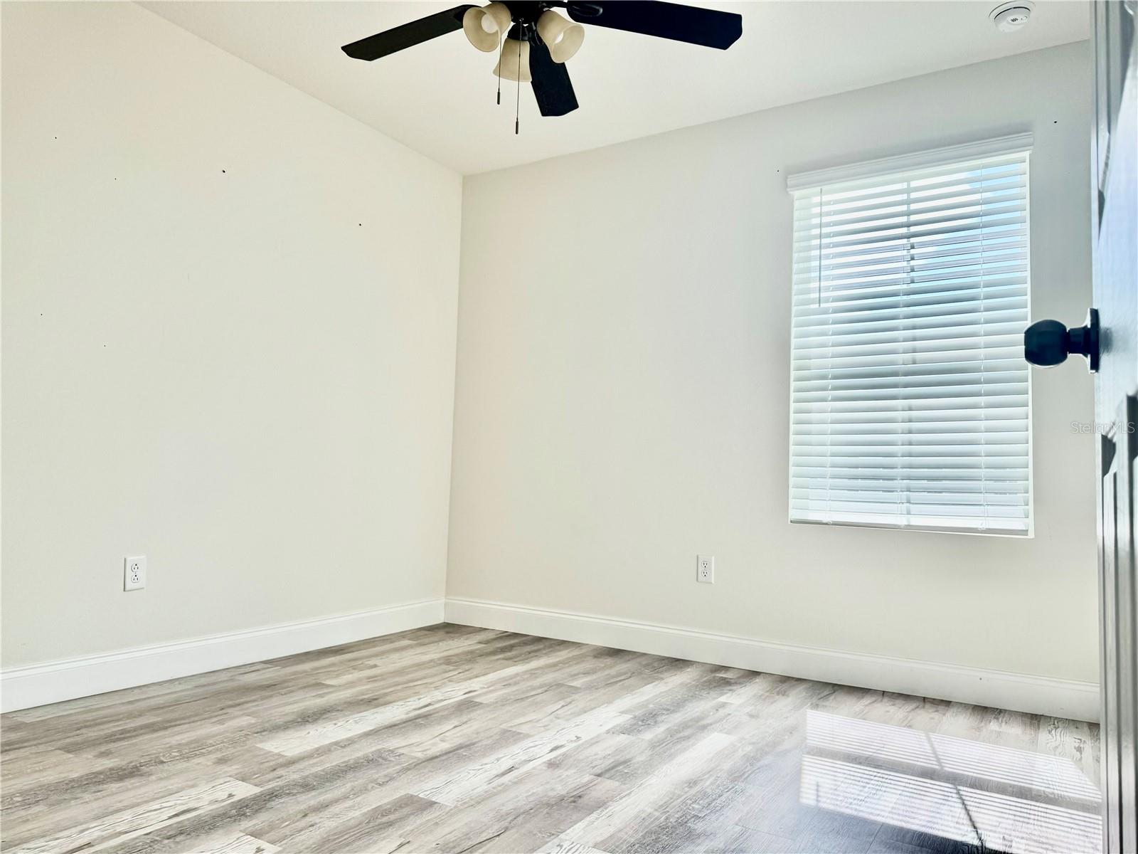 Image 20 of 29 For 2540 Blowing Breeze Avenue