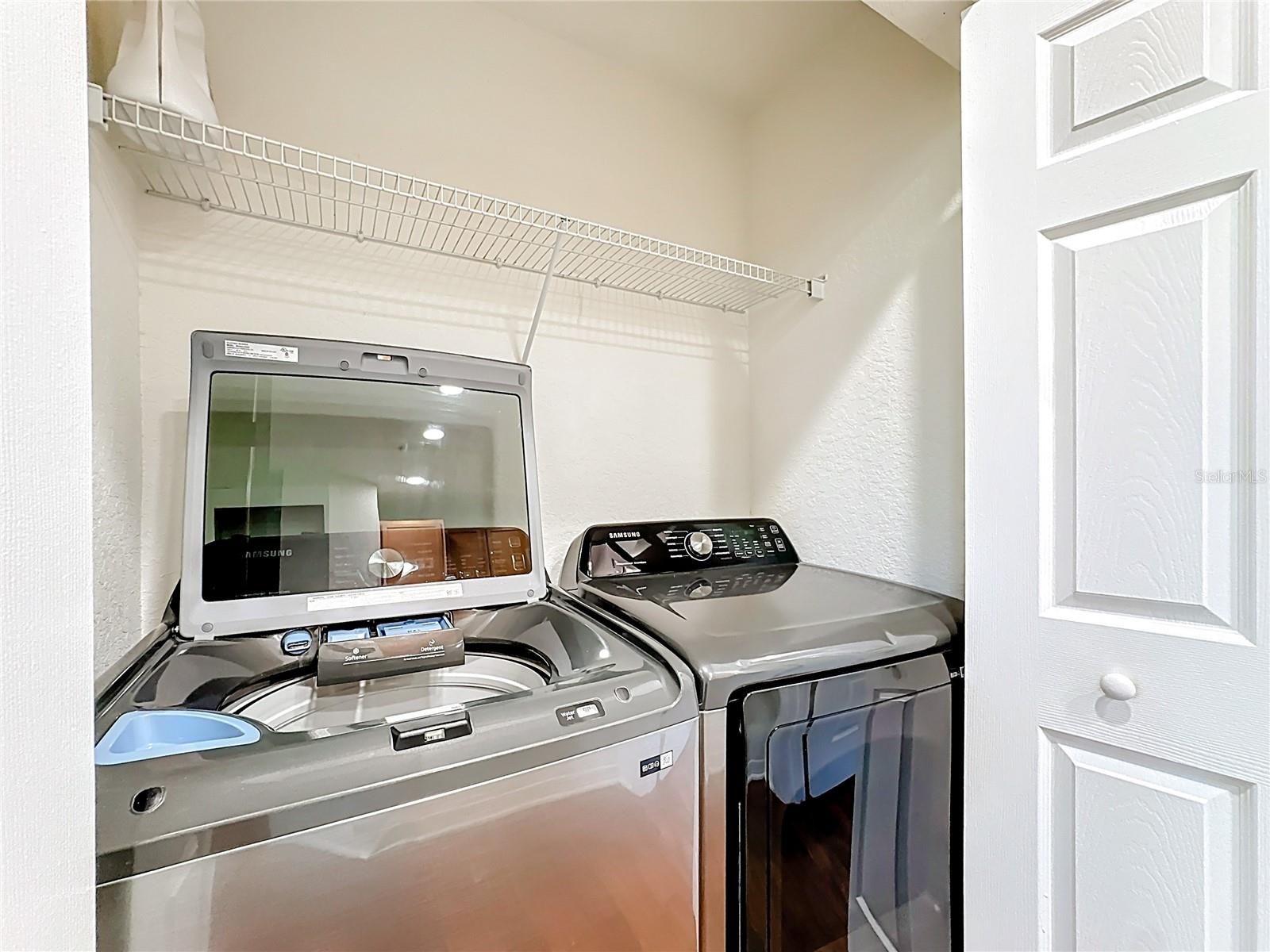 Image 20 of 72 For 2586 Grand Central Parkway 8