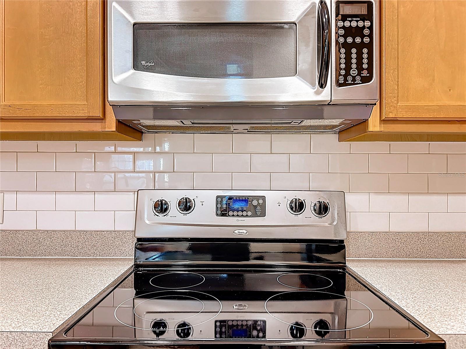 Image 24 of 72 For 2586 Grand Central Parkway 8