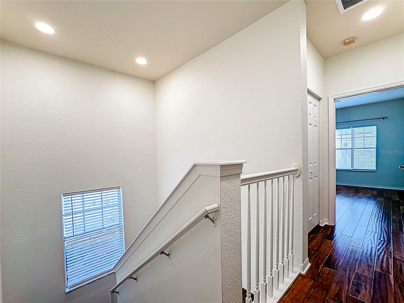 Image 44 of 72 For 2586 Grand Central Parkway 8