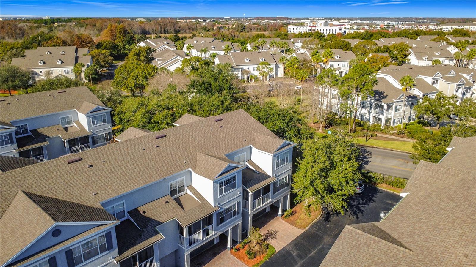 Image 59 of 72 For 2586 Grand Central Parkway 8