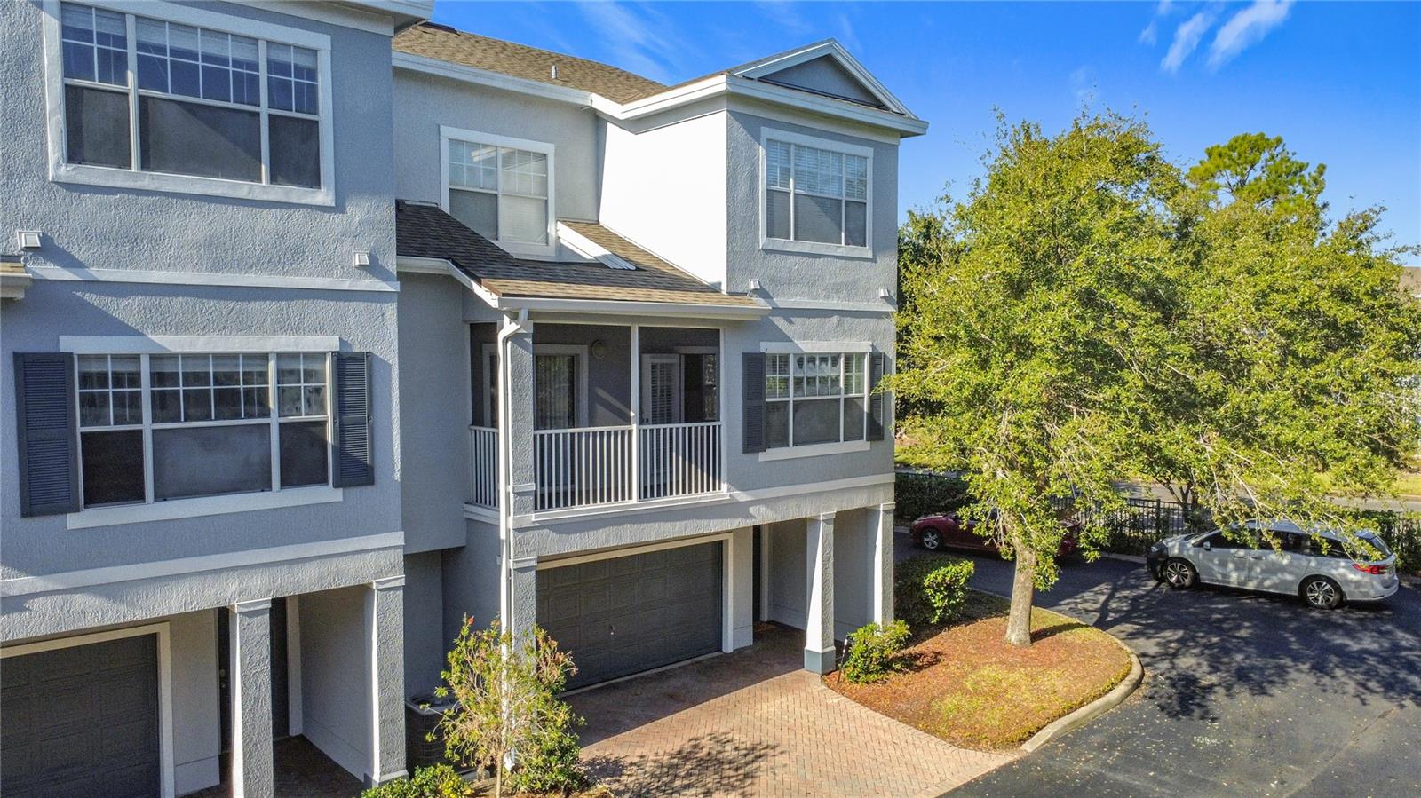 Image 6 of 72 For 2586 Grand Central Parkway 8