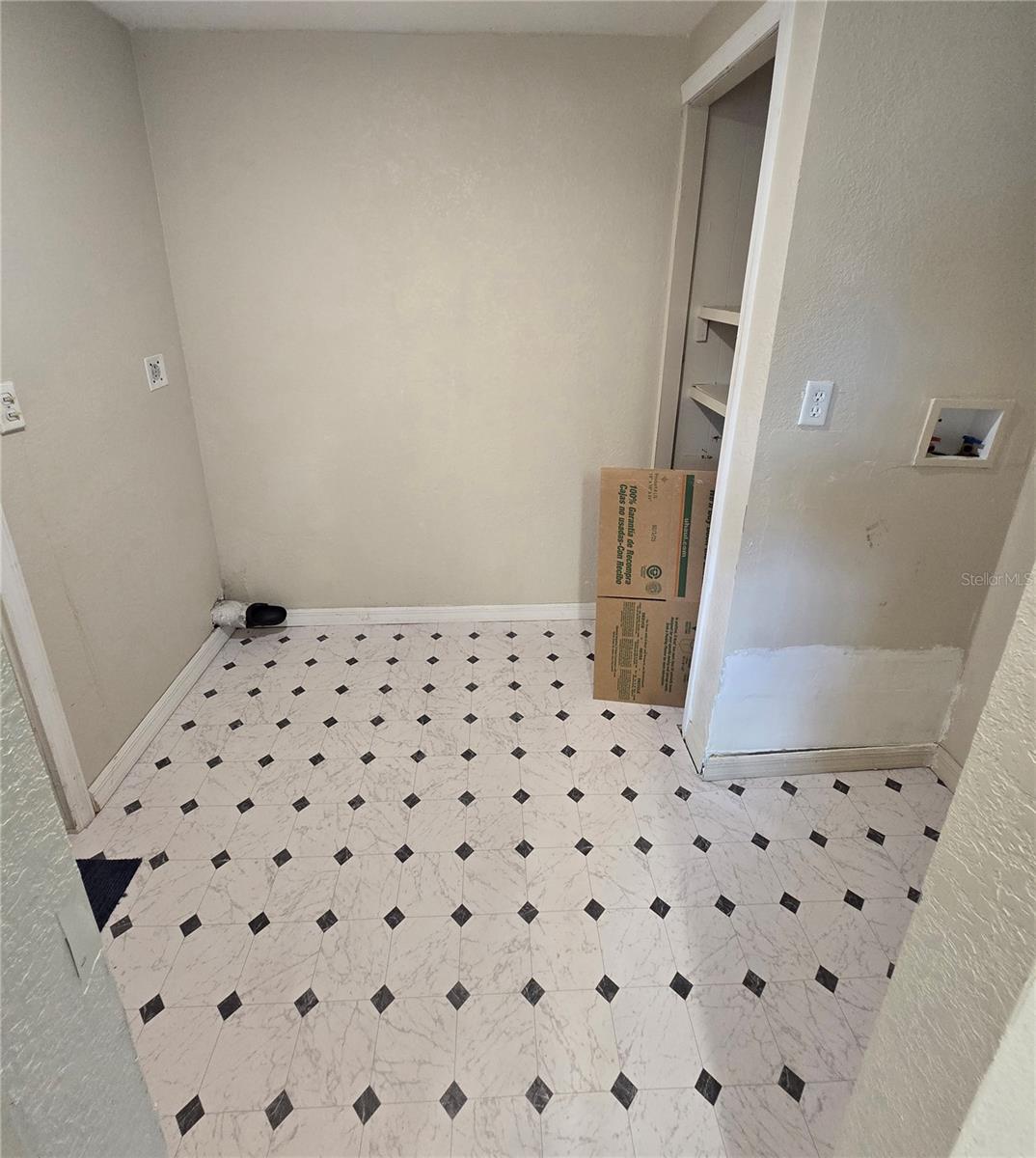 Image 15 of 37 For 1634 Dolphin Drive & 1636