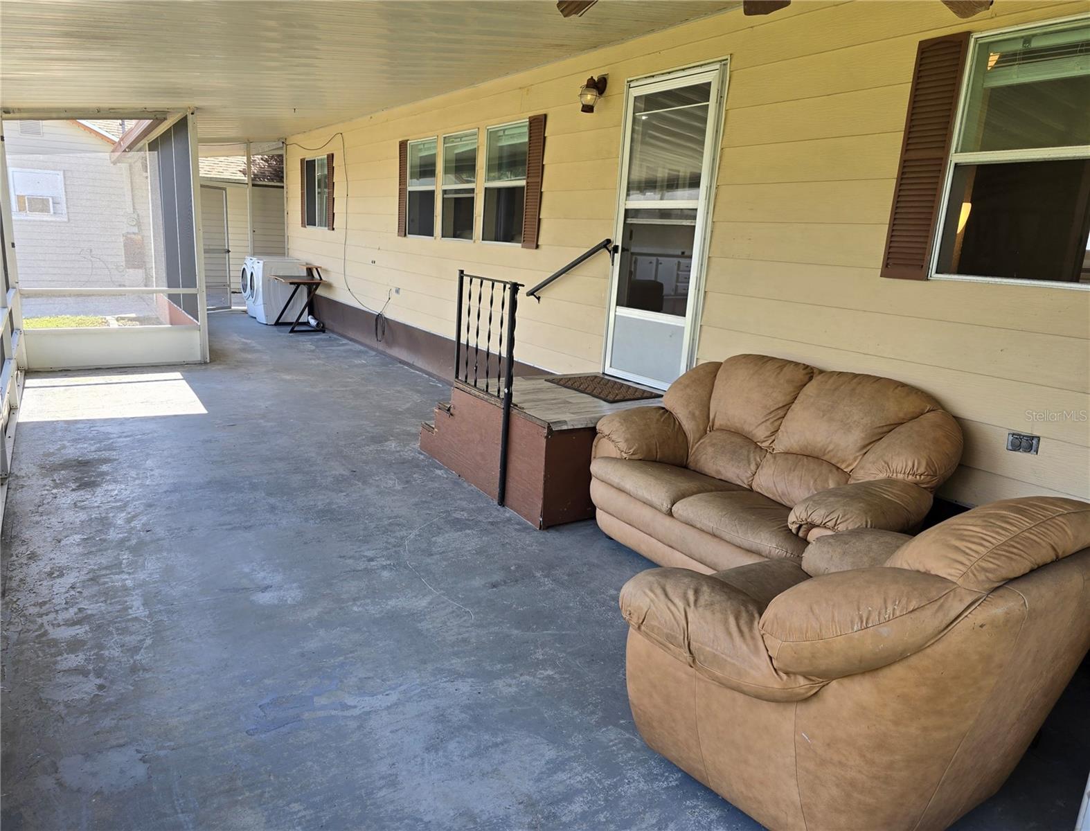 Image 7 of 37 For 1634 Dolphin Drive & 1636