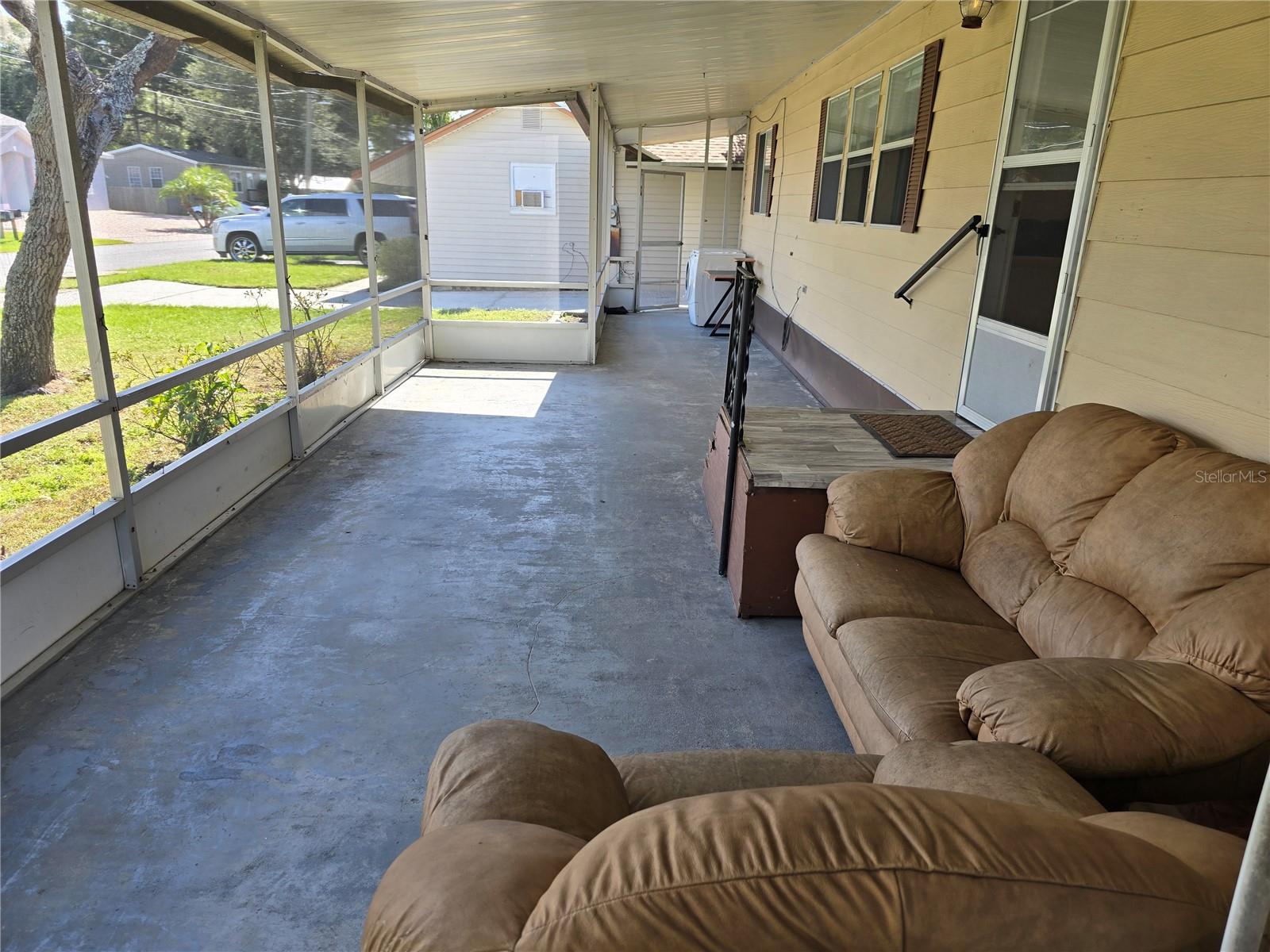 Image 8 of 37 For 1634 Dolphin Drive & 1636