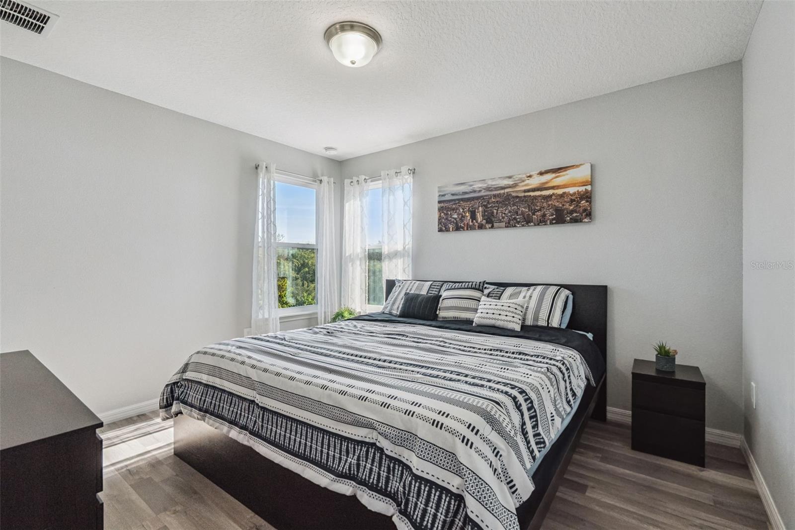 Image 17 of 53 For 2451 Sky Stone Court