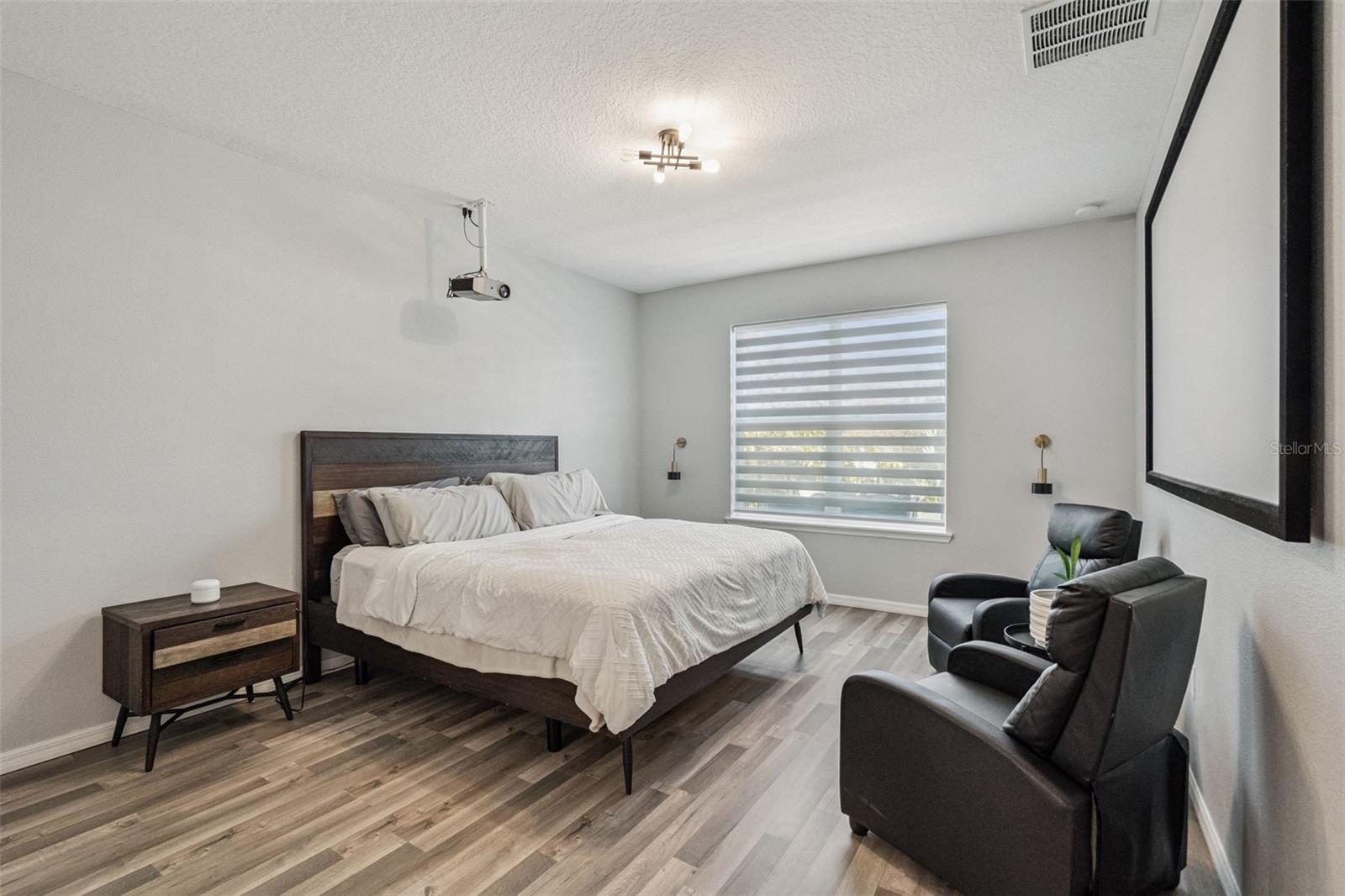 Image 20 of 53 For 2451 Sky Stone Court