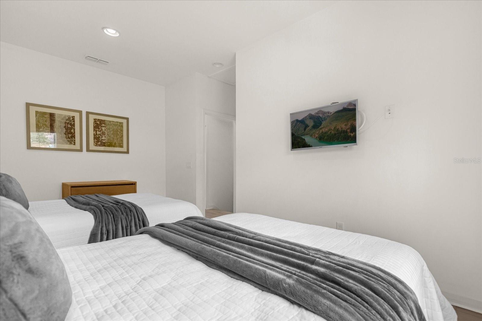 Image 14 of 24 For 2634 Corvette Lane