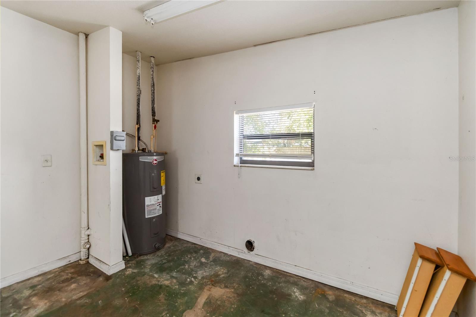 Image 24 of 27 For 7127 Stockholm Way