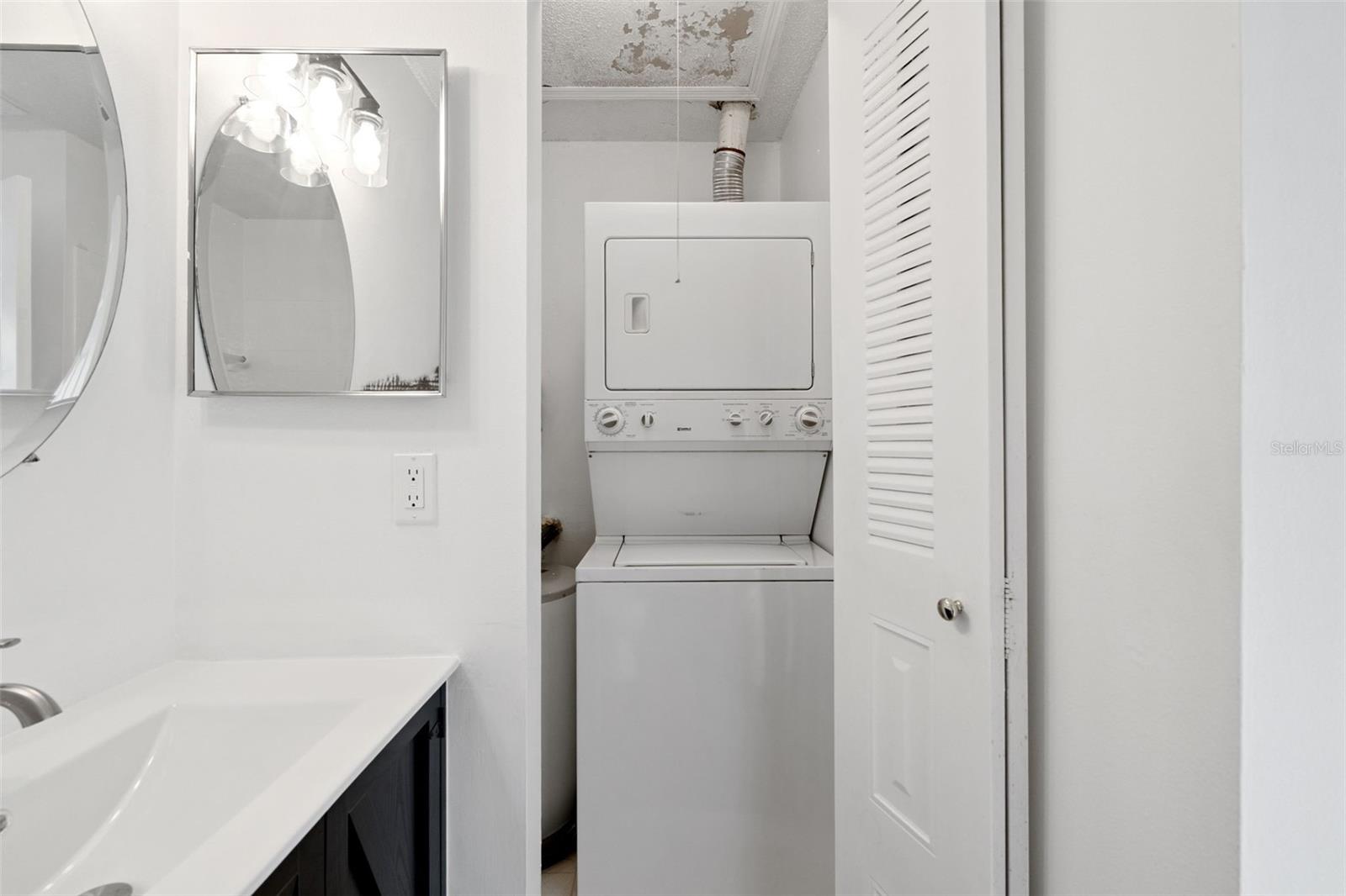 Image 24 of 38 For 624 Cambridge Way 104