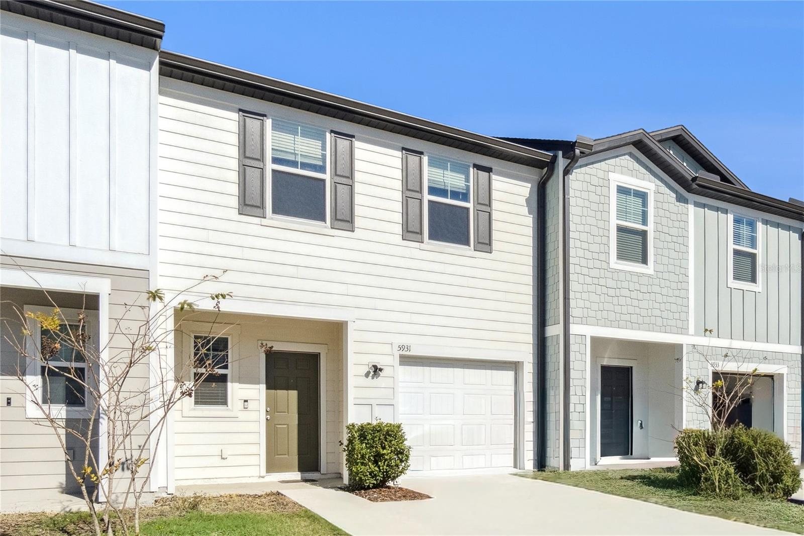 Image 2 of 19 For 5931 Chestnut Grove Place