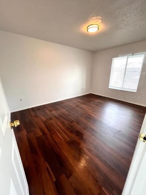 Image 16 of 31 For 5625 Blue Shadows Court 67-4